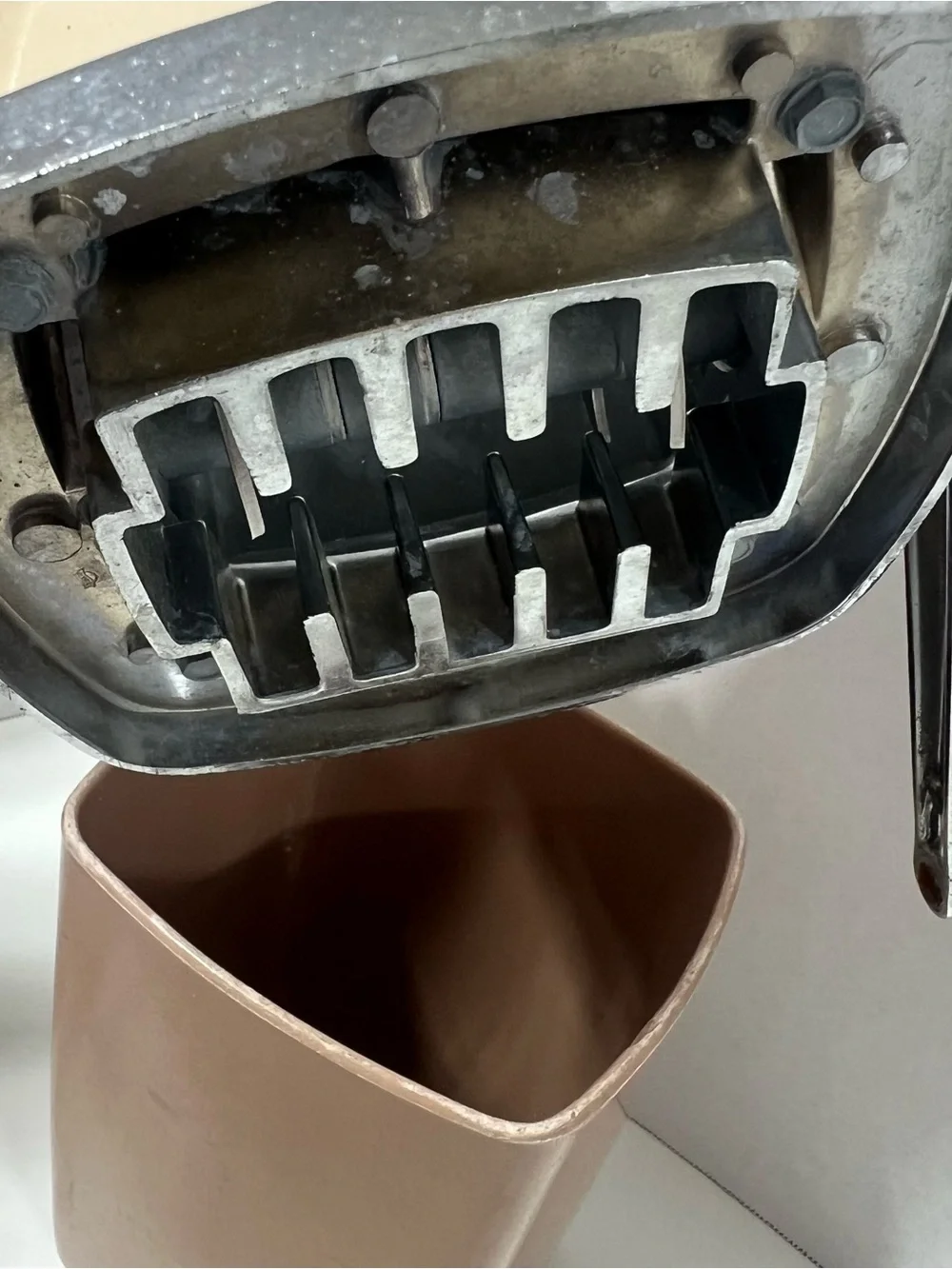 Vintage MCM Swing Away Retro Hand Crank Countertop Manual Ice Crusher Tan Brown